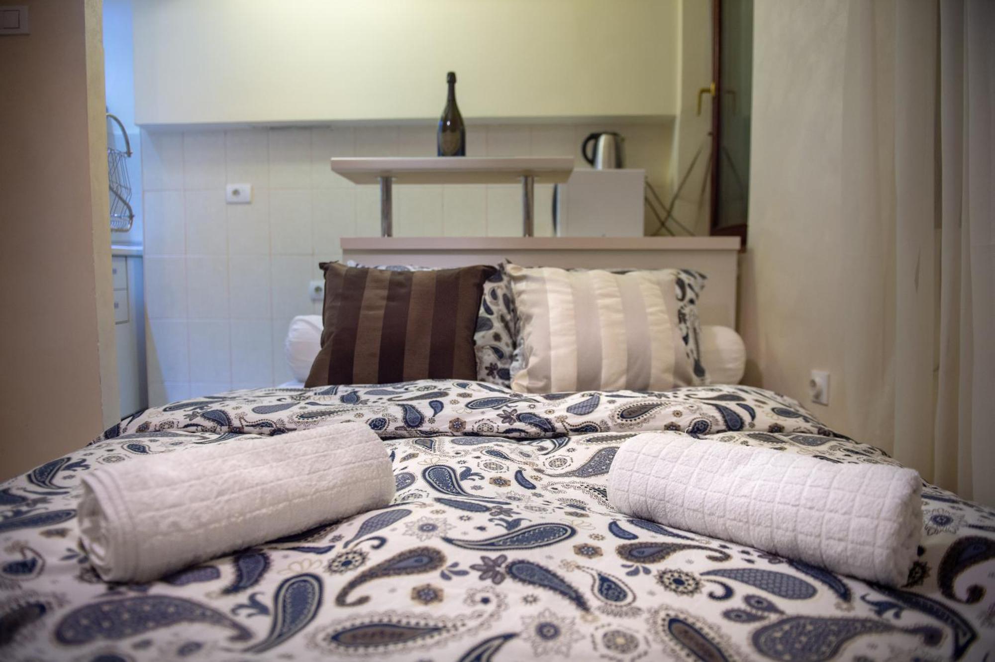 Central Charm Modern 2Br Apt-Free Parking Near Белград Екстер'єр фото